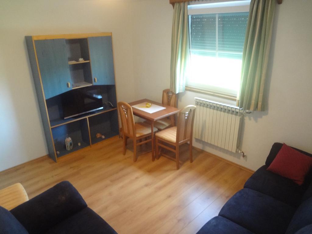 Apartments Zdravac Ουμάγκ Εξωτερικό φωτογραφία