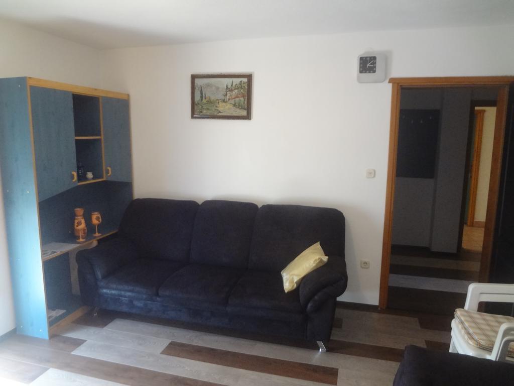 Apartments Zdravac Ουμάγκ Εξωτερικό φωτογραφία